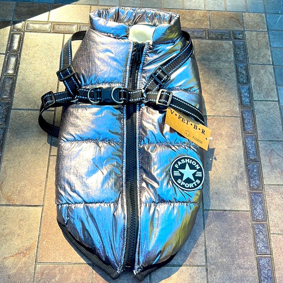 New W/ Tags PawRoll Winter Dog Jacket. Metallic Silver. Dog jacket with harness. - Picture 1 of 6